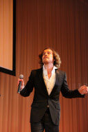 Tokyo, 15 Novembre 2010 - Gala 2010 de la Chambre de Commerce et d'Industrie FranÃ?aise au Japon (CCIFJ). Concert de Julien DorÃ©. Â© SOUTEYRAT/ DALLE