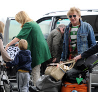 EXC:  ROD STEWART AND FAMILY