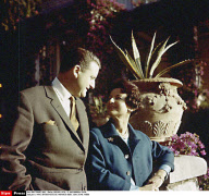 MNC/ANTOINETTE DE MONACO AVEC SON 2EME MARI