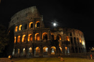 'Super' Moon - 19 Mar 2011