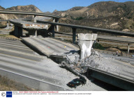 LOS ANGELES EARTHQUAKE DISASTER, AMERICA  - 1994
