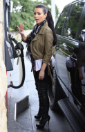 EXCLUSIVE Kim Kardashian gets gas 
