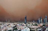 KUWAIT-SANDSTORM-OIL EXPLORATION-SUSPENION