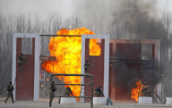 CHINA-YINCHUAN-SOLDIERS-DRILL (CN)
