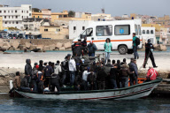 Around thousand immigrants arriving by boat in Lampedusa every day