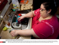 NJ: 600 POUND WOMAN AIMS TO BE WORLD'S HEAVIEST