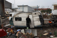 Gypsies evicted from Paris squat