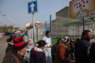 Gypsies evicted from Paris squat