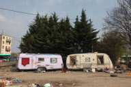 Gypsies evicted from Paris squat