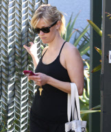 EXCLUSIVE Reese Witherspoon FIRST PIX of wedding ring!