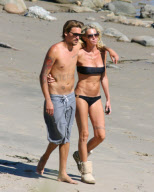 Sean Stewart Hangs at the Beach with his Fiancee
