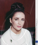 ELIZABETH TAYLOR WITH RICHARD BURTON, BRITAIN - 1962