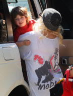 Christina Aguilera, Max Bratman