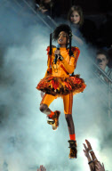 Willow Smith Performs at the Kids' Choice Awards