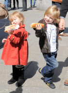 Liam McDermott, Stella McDermott