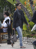 EXCLUSIVE... Halle Berry And Olivier Martinez Sneak Off For Romantic Dinner!