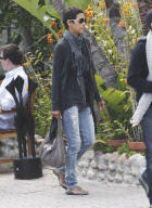 EXCLUSIVE... Halle Berry And Olivier Martinez Sneak Off For Romantic Dinner!