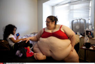 NJ: 600 POUND WOMAN AIMS TO BE WORLD'S HEAVIEST