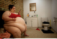 NJ: 600 POUND WOMAN AIMS TO BE WORLD'S HEAVIEST