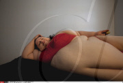 NJ: 600 POUND WOMAN AIMS TO BE WORLD'S HEAVIEST