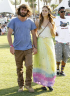 Isabel Lucas hAnd In Hand Stroll With Angus Stone At Coachella 