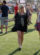 Tara Reid Happy As Can Be At Coachella 