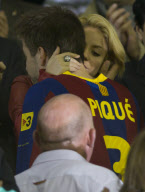SHAKIRA SUPPORT GERARD PIQUE AFTER LOSSE FINAL CUP
