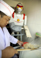 #CHINA-LIAONING-SHENYANG-ROBOT CHEF-SLICED NOODLES (CN)