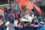 Royal Wedding Fever - Outside the Wedding ceremony venue: Westminster Abbey
