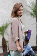 Jessica Alba celebrates Easter with the Family