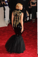 THE METROPOLITAN MUSEUM OF ART'S COSTUME INSTITUTE BENEFIT CELEBRATING ALEXANDER MCQUEEN : SAVAGE BEAUTY EXHIBITION - ARRIVALS