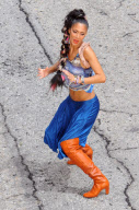Nicole Scherzinger Shows Off Her Moves On "Right There" Set!