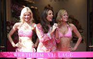 Elizabeth Hurley bei der Eršffnung ihrer Beach Boutique im Wertheim Village