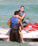 TREY SONGZ WITH FIRENDS IN MIAMI BEACH DURING JET SKY SESSION