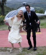 HEATHER GRAHAM LEATHER AND NEW VENEZOLAN BOYFRIEND 