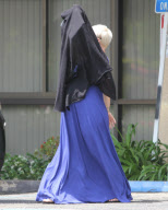 Pregnant Pink and hubby Carey Hart hit Jack In The Box drive-thru and run errands