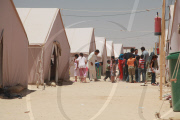 Dehiba: Ein FlŸchtlingslager fŸr libysche FlŸchtlinge nahe der Grenze
