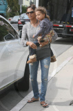 Exkl.: Halle Berry mit Tochter Nahla auf dem Arm unterwegs in Beverly Hills