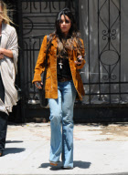 EXCLUSIVE... ExclusiveÖ Vanessa Hudgens Ashamed Of Smoking Habit, Tries To Cut A Deal With Photog 