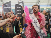 FRANCE-DEAUVILLE-G8 SUMMIT-PROTEST