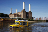 'HMS Flake 99', the World's first amphibious Ice Cream Van, Britain - 01 Jun 2011