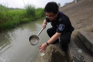 CHINA-ZHEJIANG-HANGZHOU-WATER CONTAMINATED (CN)
