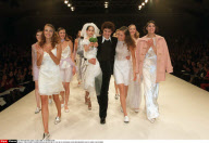 PARIS: READY TO WEAR AUTUMN WINTER 98 99  INES DE LA FRESSANGE: WITH HER DAUGHTER NI