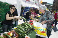 SPAIN-MADRID-FREE FRUIT VEGETABLES-CRISIS