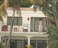 Russell Brand relaxes at his waterfront rental property in the Florida