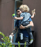 Pete Wentz Takes Bronx to Travel Town