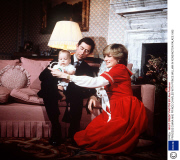 PRINCESS DIANA AND PRINCE CHARLES WITH PRINCE WILLIAM IN KENSINGTON PALACE 1982