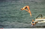 SAINT TROPEZ: DIANA SWIMMING WITH AL FAYEDDAUGHTER