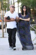 Schwangere Selma Blair unterwegs nach einem Lunchbesuch bei Clafoutis in West Hollywood