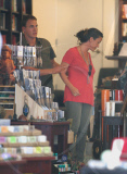 Alanis Morissette and Hubby Visit a Mystic Book Shop